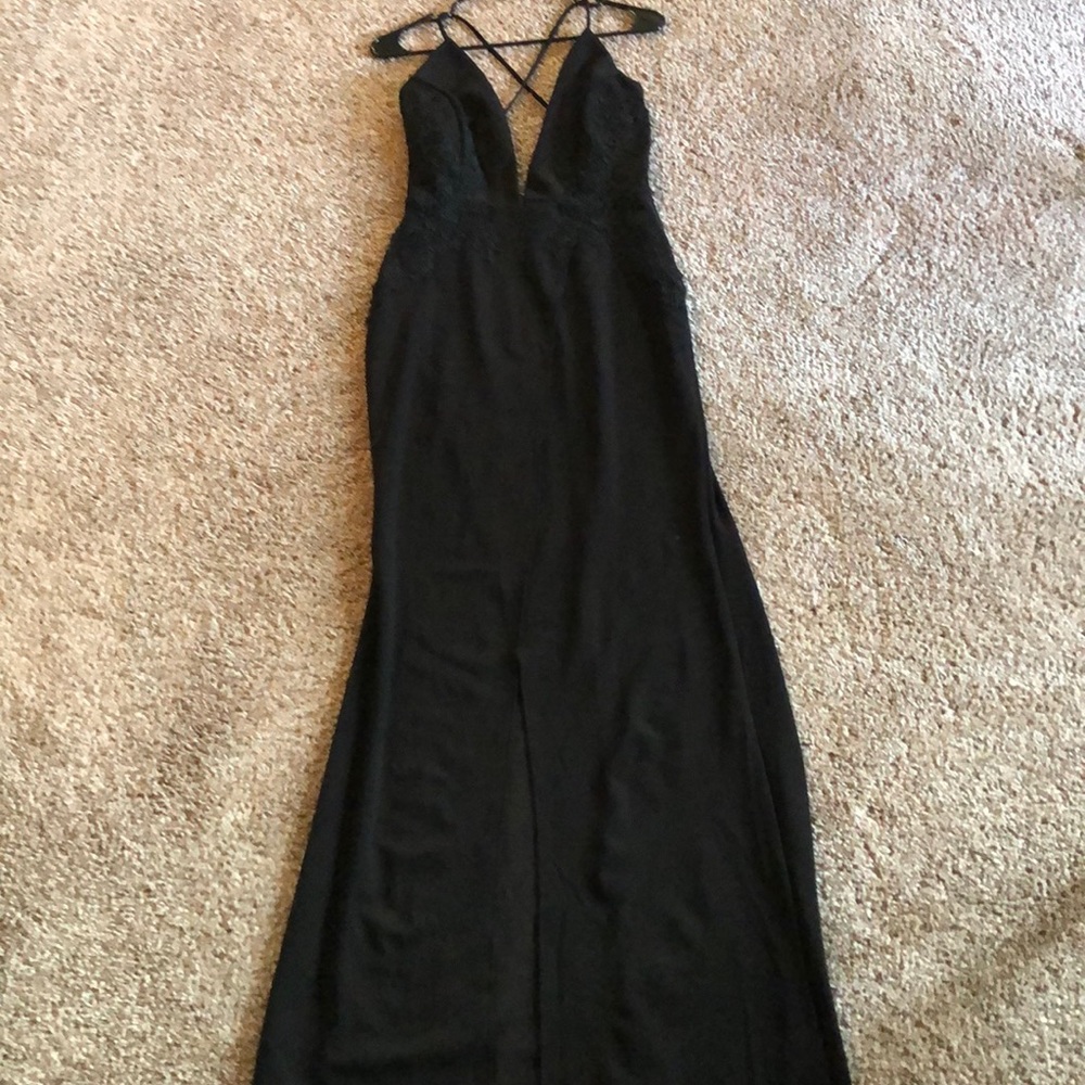 Black Symphony Gown - Picture 2 of 3